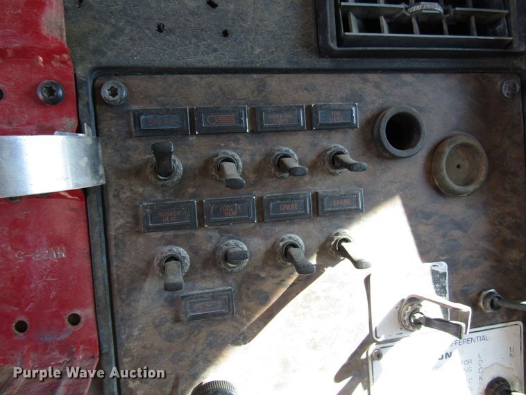 image for item DG1395 1992 Kenworth T600 dump truck