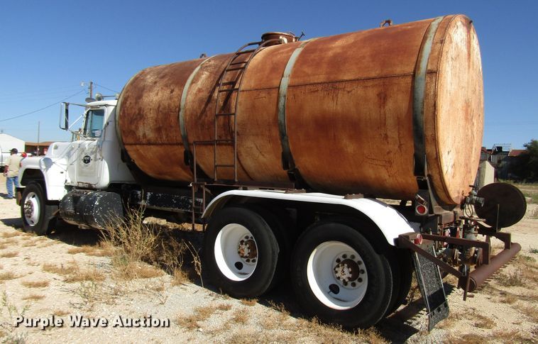 image for item DG1396 1980 Mack tank truck