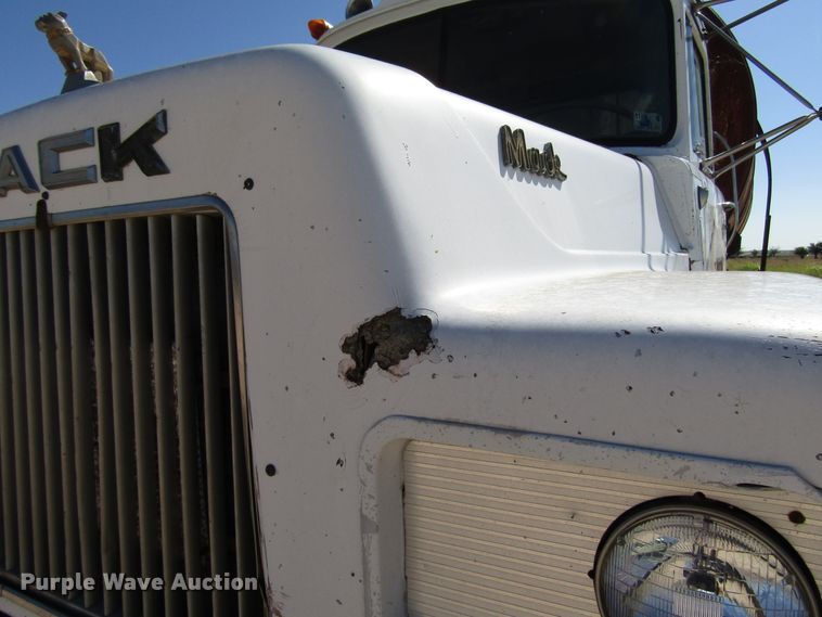image for item DG1396 1980 Mack tank truck
