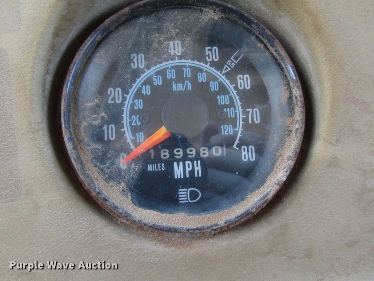 image for item DG1396 1980 Mack tank truck