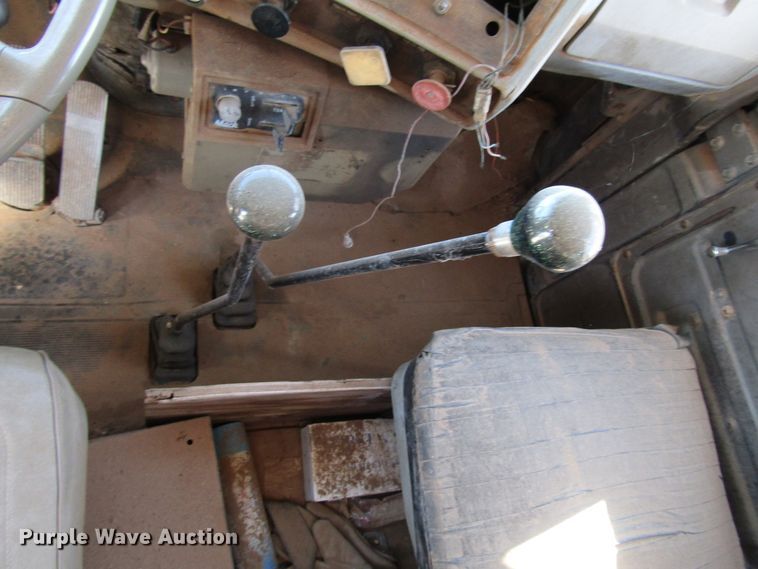 image for item DG1396 1980 Mack tank truck