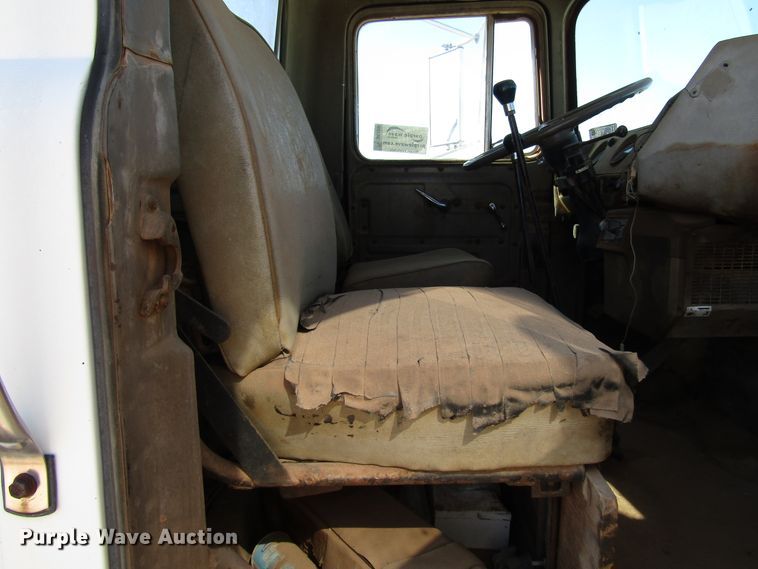 image for item DG1396 1980 Mack tank truck