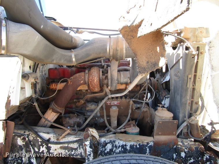 image for item DG1396 1980 Mack tank truck