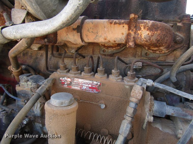 image for item DG1396 1980 Mack tank truck