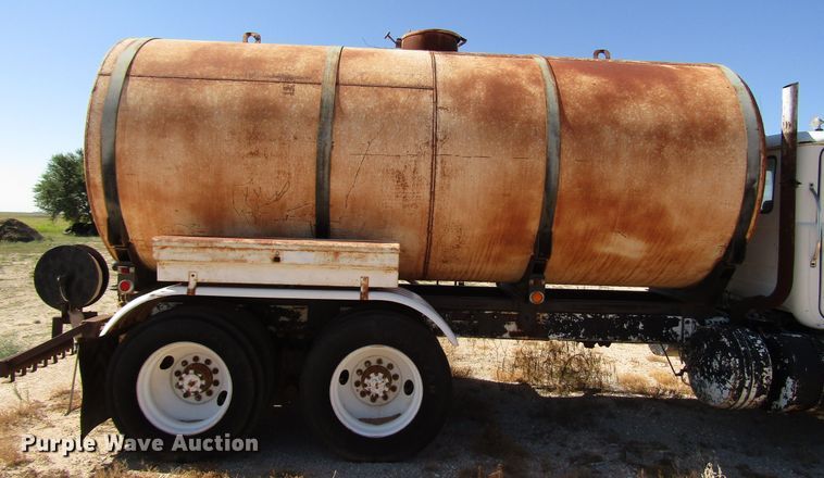 image for item DG1396 1980 Mack tank truck