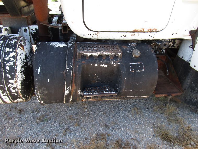 image for item DG1396 1980 Mack tank truck