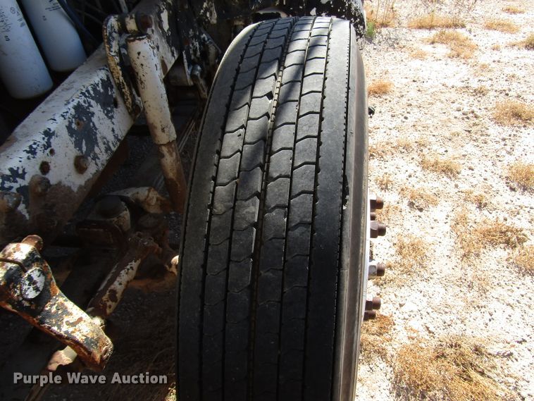 image for item DG1396 1980 Mack tank truck