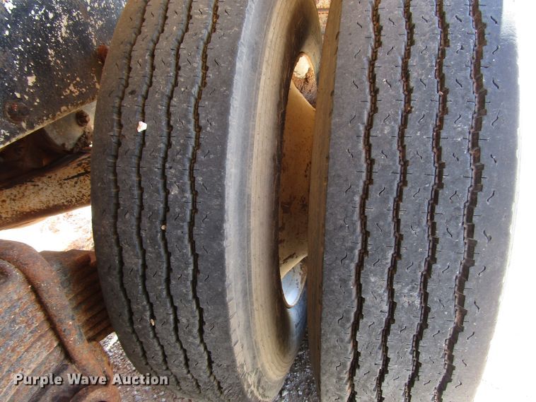 image for item DG1396 1980 Mack tank truck