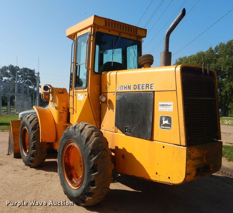 image for item DG4925 1983 John Deere 444C wheel loader