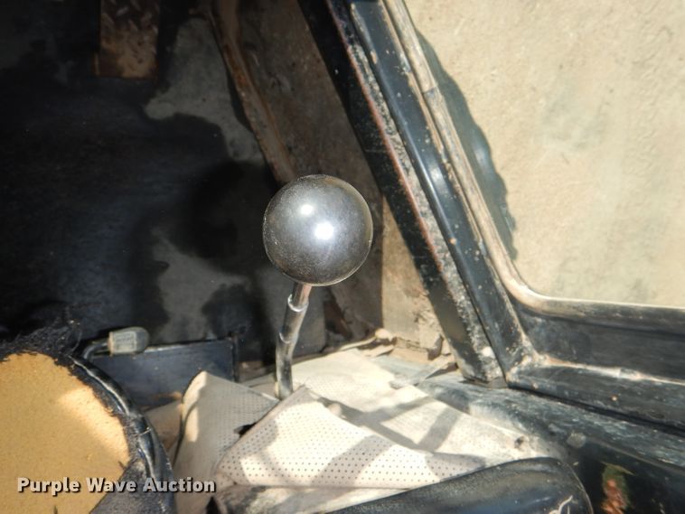 image for item DG4925 1983 John Deere 444C wheel loader