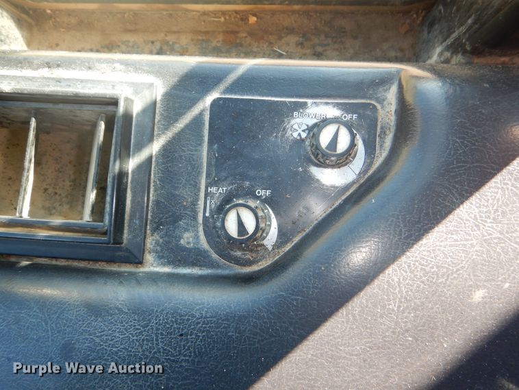 image for item DG4925 1983 John Deere 444C wheel loader