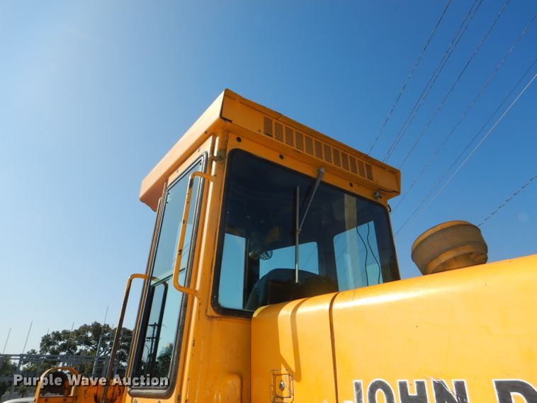 image for item DG4925 1983 John Deere 444C wheel loader