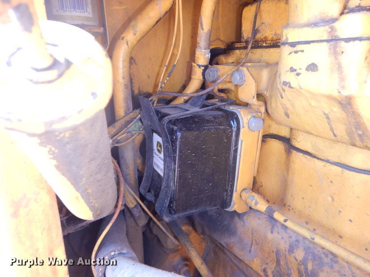 image for item DG4925 1983 John Deere 444C wheel loader