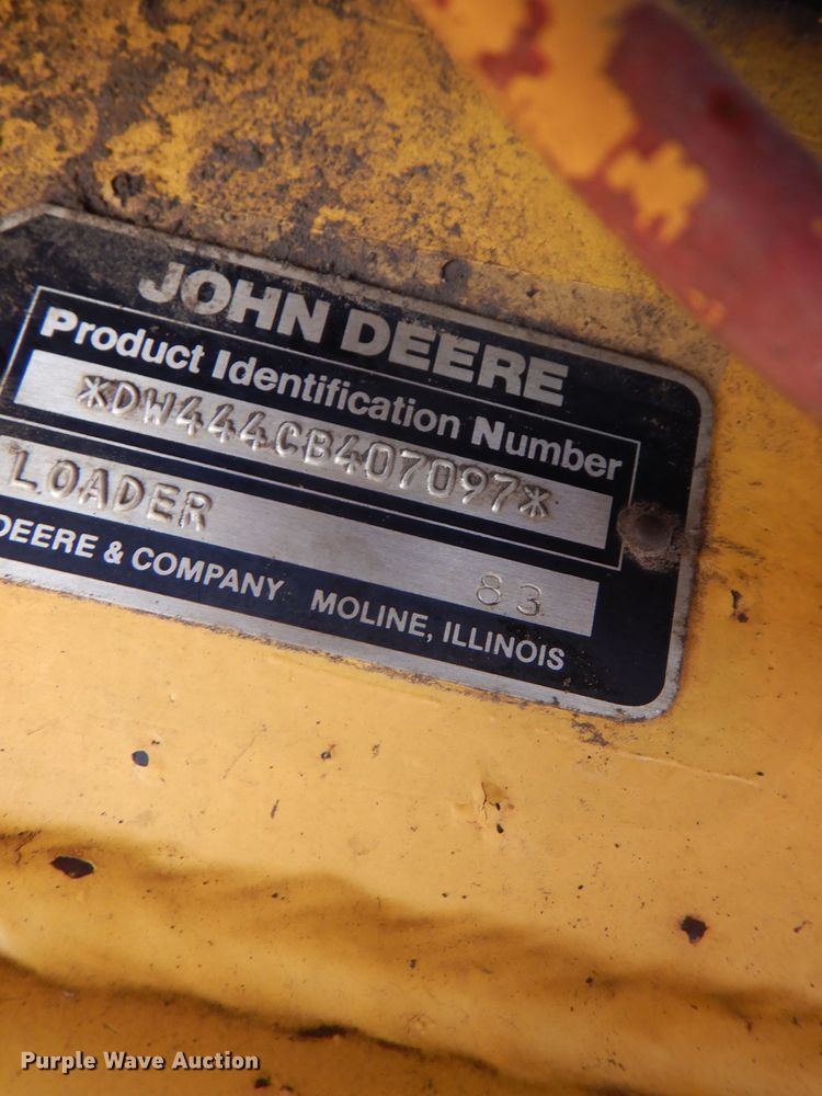 image for item DG4925 1983 John Deere 444C wheel loader