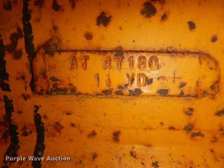 image for item DG4925 1983 John Deere 444C wheel loader