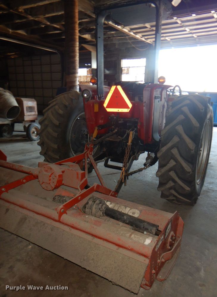 image for item DG4927 1989 Case IH 585 tractor