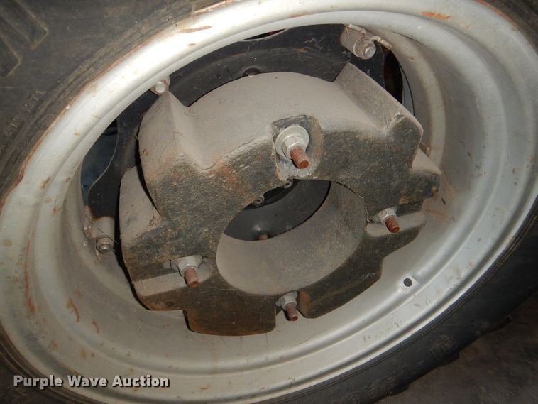 image for item DG4927 1989 Case IH 585 tractor