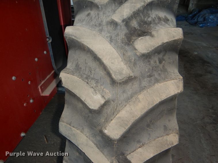 image for item DG4927 1989 Case IH 585 tractor