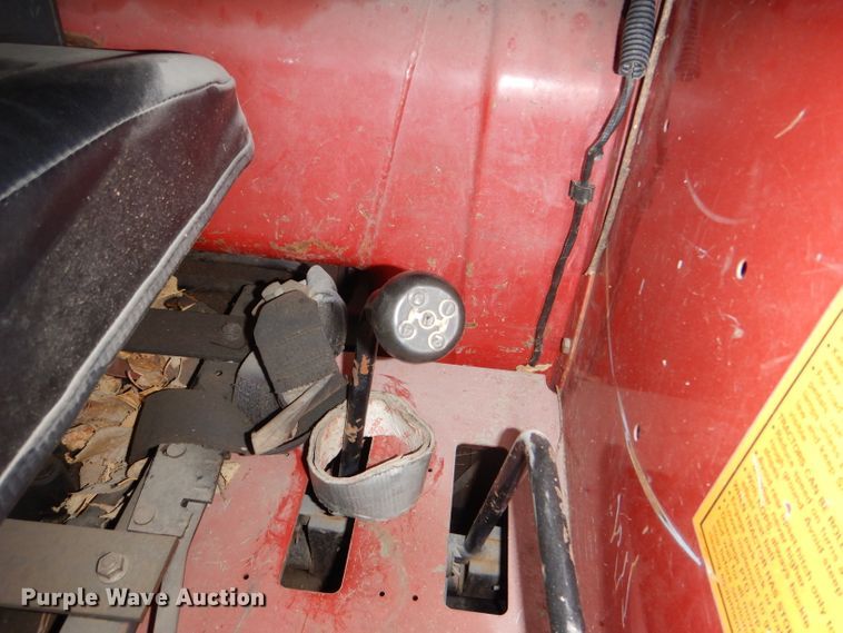 image for item DG4927 1989 Case IH 585 tractor