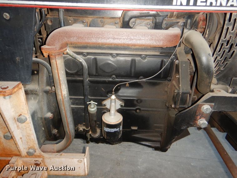 image for item DG4927 1989 Case IH 585 tractor