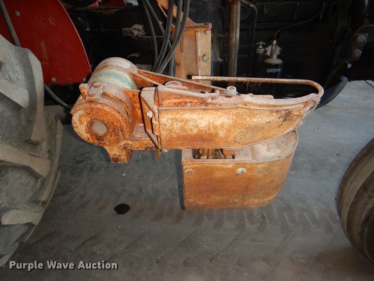 image for item DG4927 1989 Case IH 585 tractor