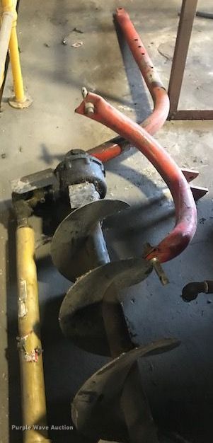 image for item DG4927 1989 Case IH 585 tractor