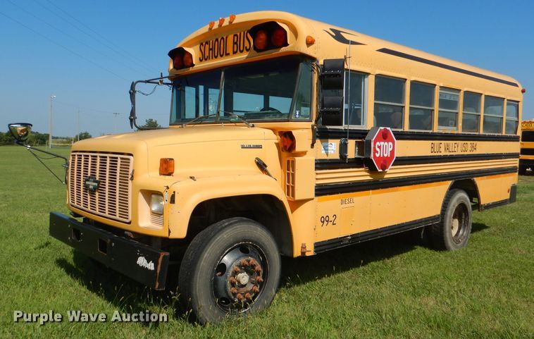 image for item DG4932 1999 Chevrolet B7 Blue Bird school bus