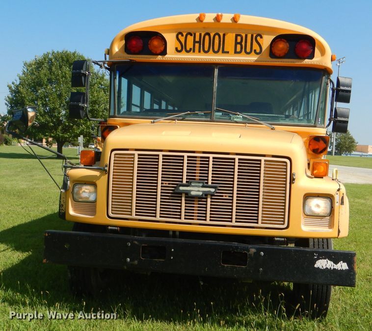 image for item DG4932 1999 Chevrolet B7 Blue Bird school bus