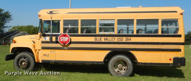 image for item DG4932 1999 Chevrolet B7 Blue Bird school bus