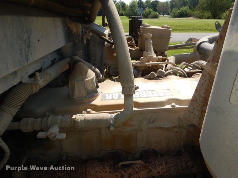 image for item DG4932 1999 Chevrolet B7 Blue Bird school bus