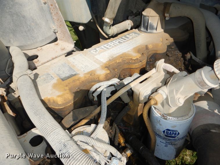 image for item DG4932 1999 Chevrolet B7 Blue Bird school bus