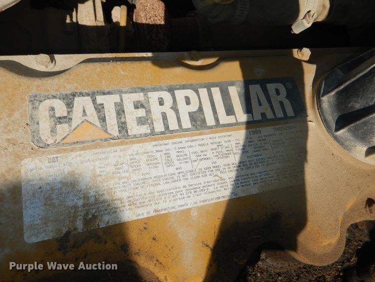 image for item DG4932 1999 Chevrolet B7 Blue Bird school bus