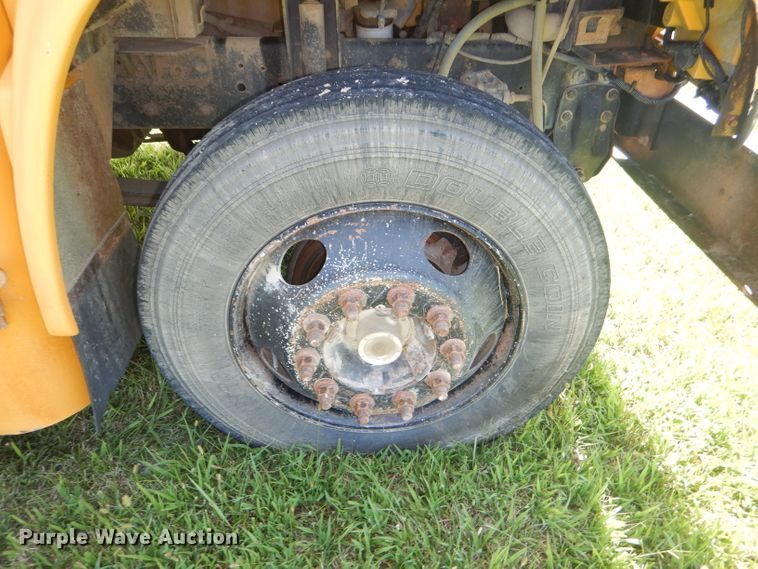 image for item DG4932 1999 Chevrolet B7 Blue Bird school bus