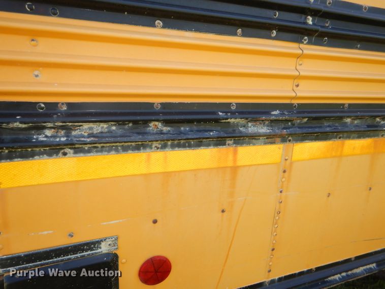 image for item DG4932 1999 Chevrolet B7 Blue Bird school bus