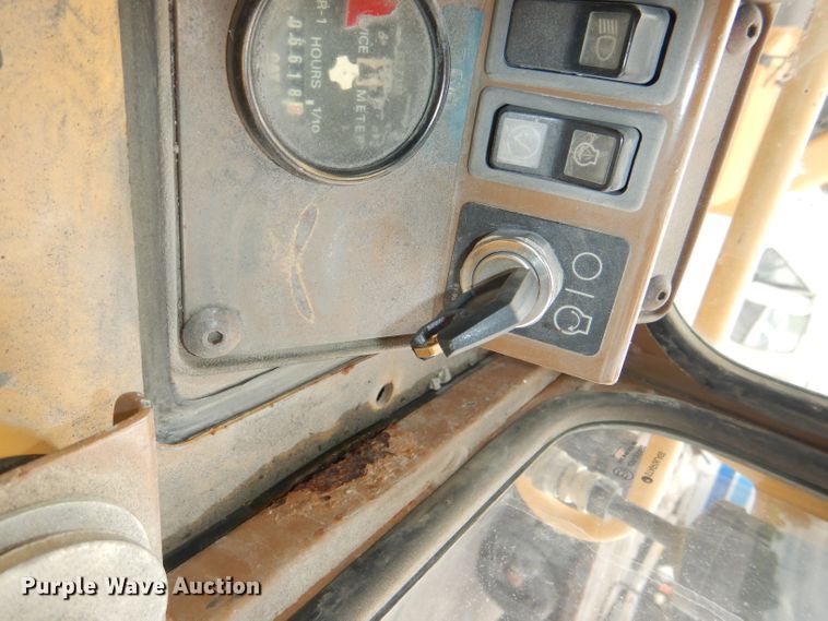 image for item DG4937 1995 Caterpillar 953B track loader