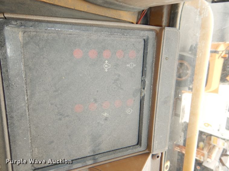 image for item DG4937 1995 Caterpillar 953B track loader