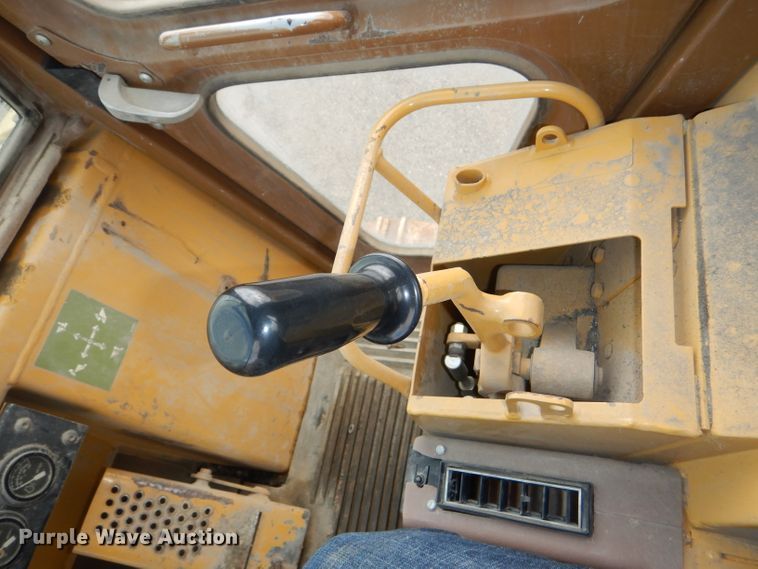 image for item DG4937 1995 Caterpillar 953B track loader