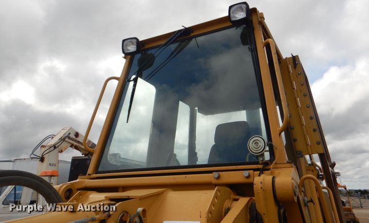 image for item DG4937 1995 Caterpillar 953B track loader