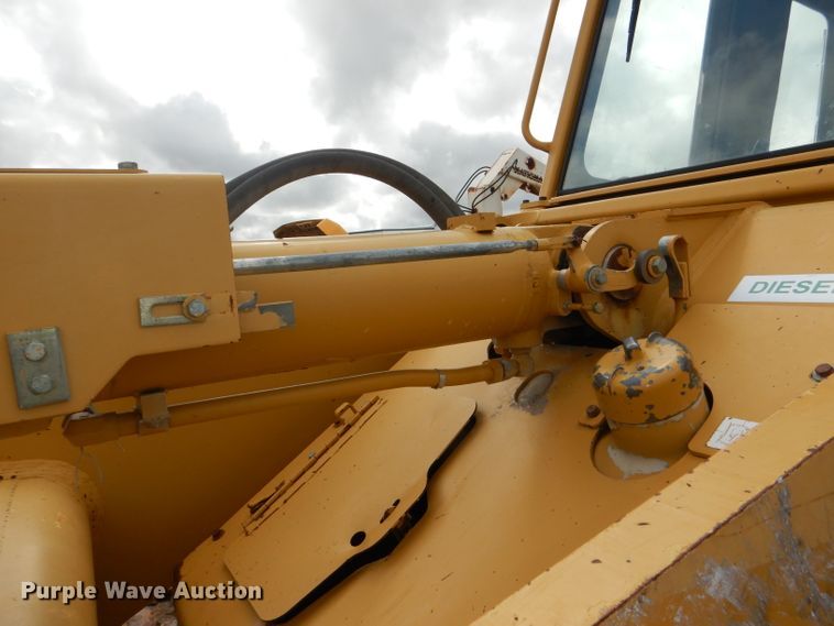 image for item DG4937 1995 Caterpillar 953B track loader