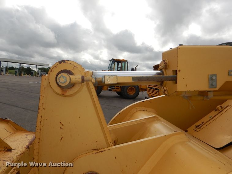 image for item DG4937 1995 Caterpillar 953B track loader