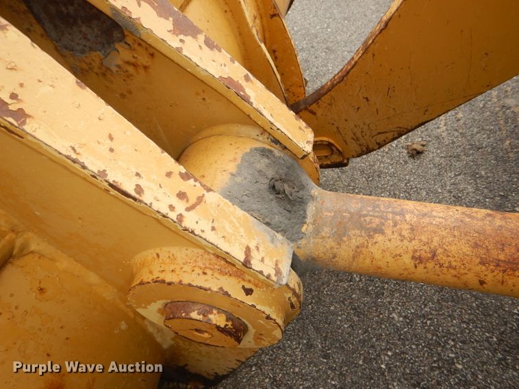 image for item DG4937 1995 Caterpillar 953B track loader