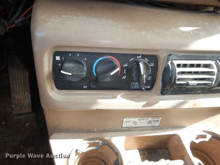 image for item DG4938 2004 Mack Granite dump truck