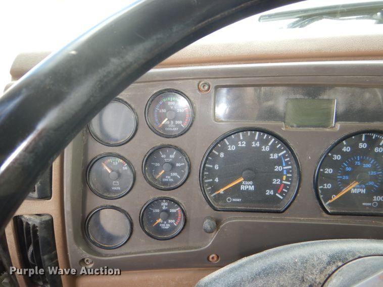 image for item DG4938 2004 Mack Granite dump truck