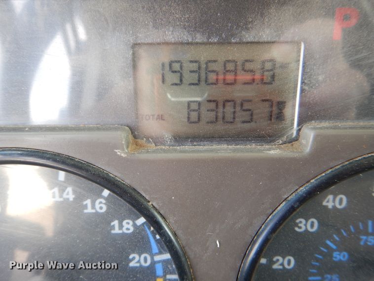 image for item DG4938 2004 Mack Granite dump truck