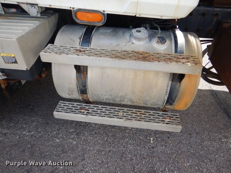 image for item DG4938 2004 Mack Granite dump truck