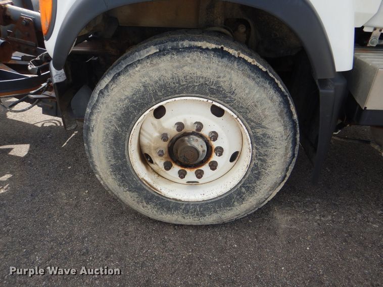 image for item DG4938 2004 Mack Granite dump truck