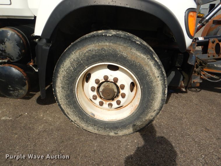 image for item DG4938 2004 Mack Granite dump truck