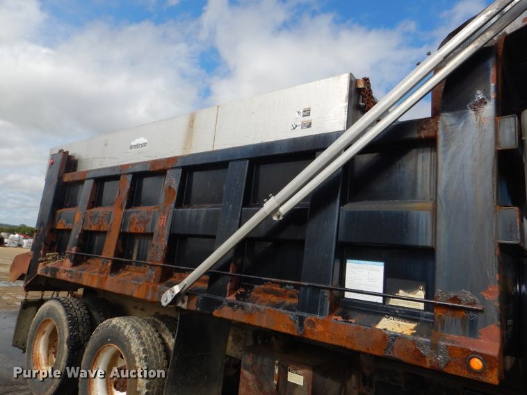 image for item DG4938 2004 Mack Granite dump truck