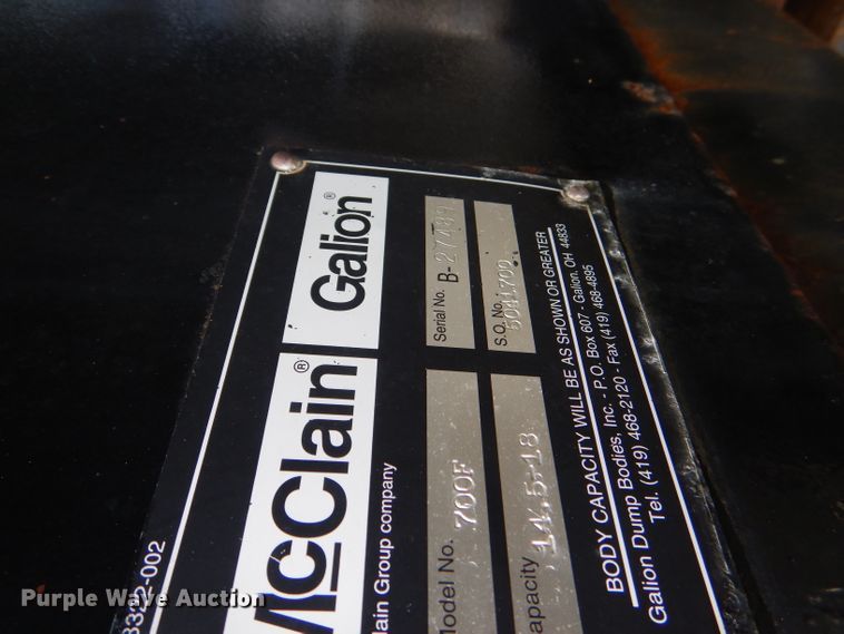 image for item DG4938 2004 Mack Granite dump truck