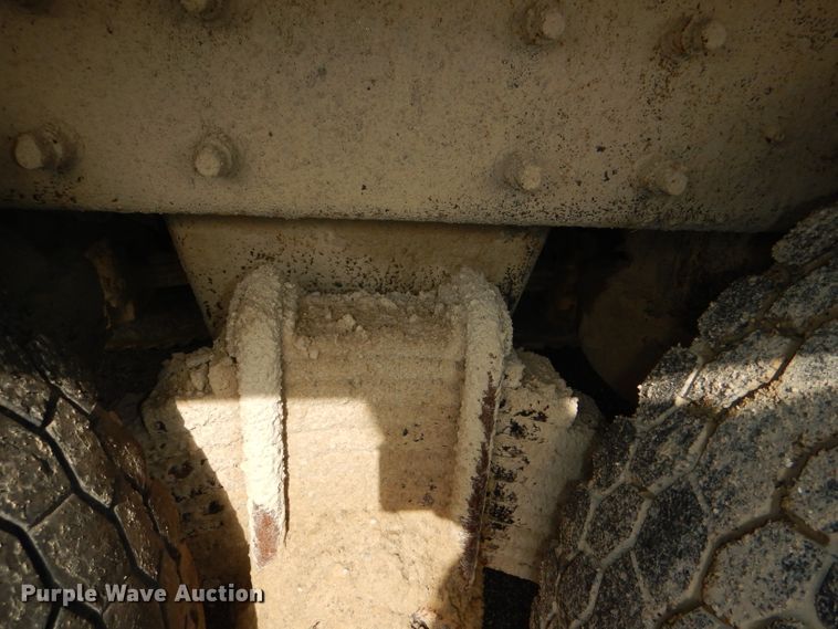 image for item DG4938 2004 Mack Granite dump truck